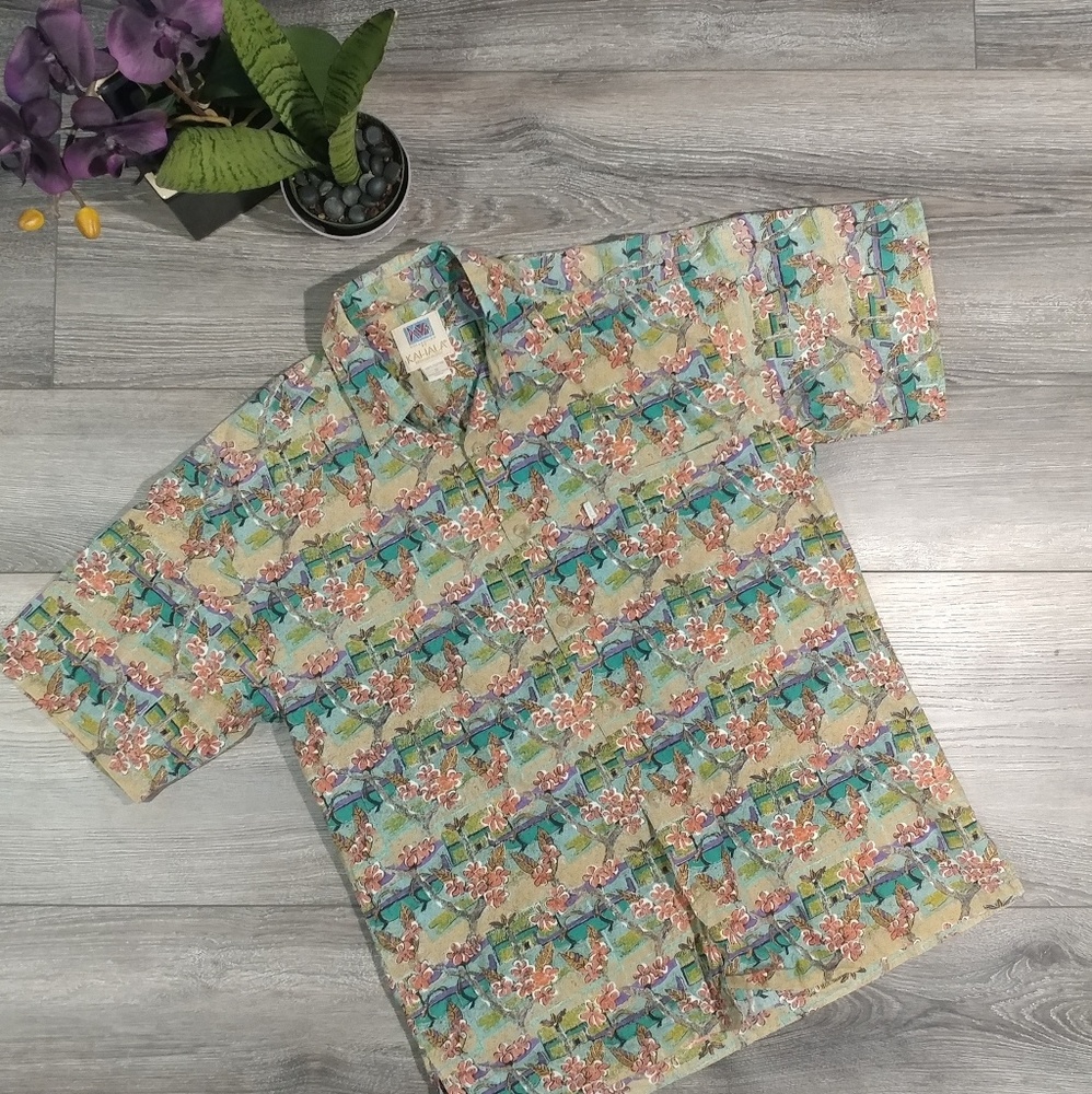 Vintage Men's floral button down shirt